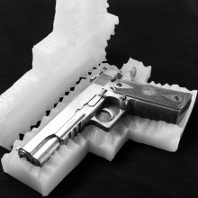 Форма пистолета Colt